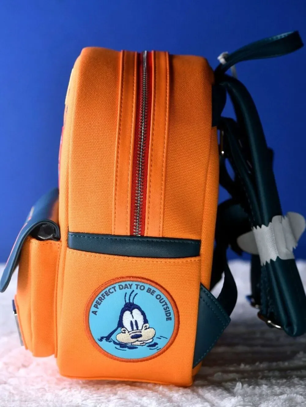 Loungefly disney goofy